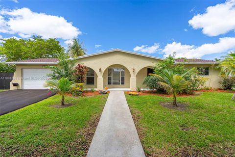 Photo of 14263 SW 76th St, Miami, FL 33183 (MLS # A11891888)