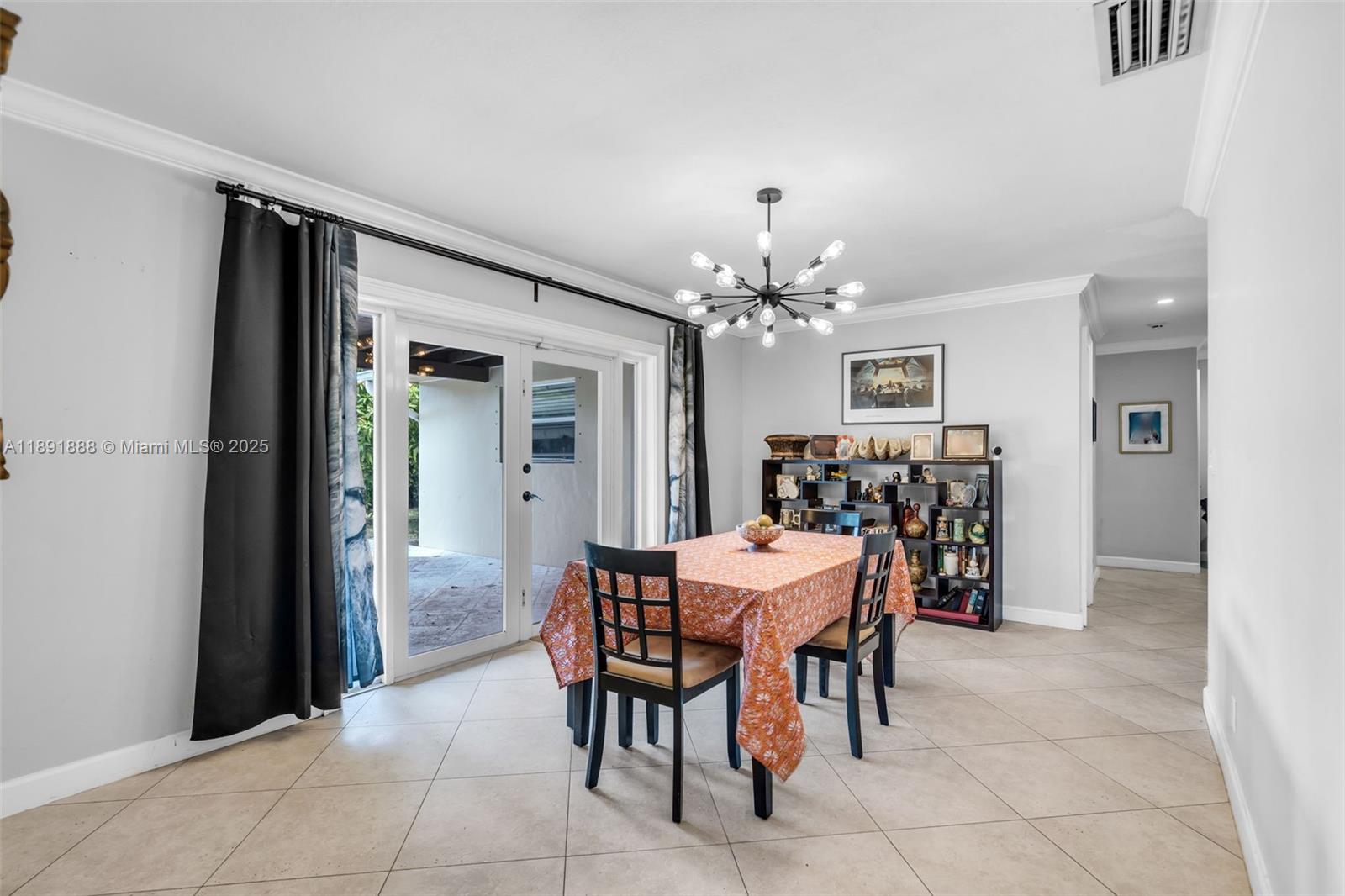 KENDALE LAKES SEC EIGHT - Residential