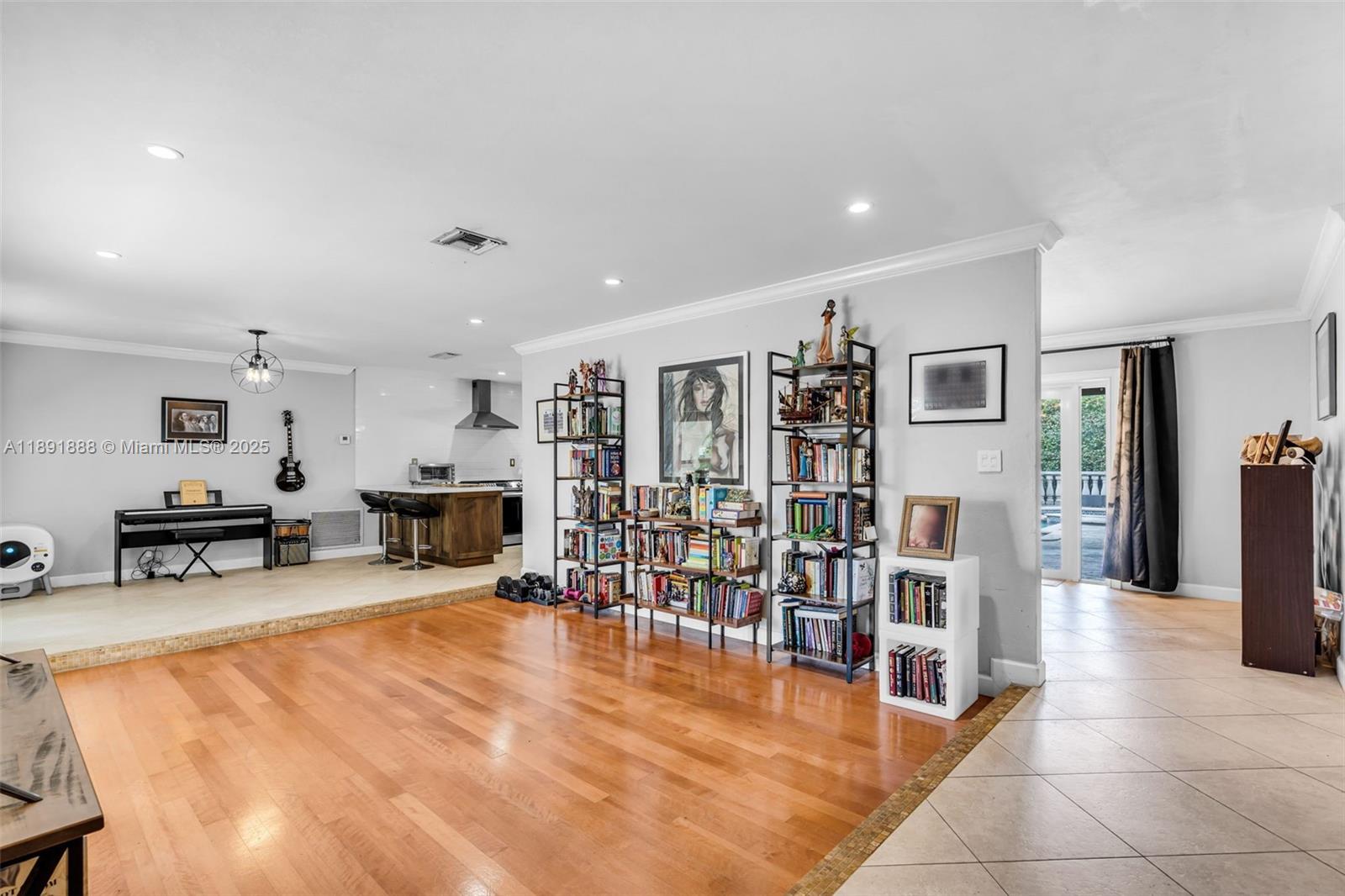 KENDALE LAKES SEC EIGHT - Residential