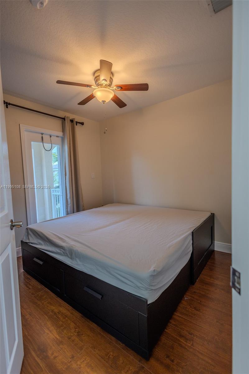 PEMBROKE ISLES 1 - Residential