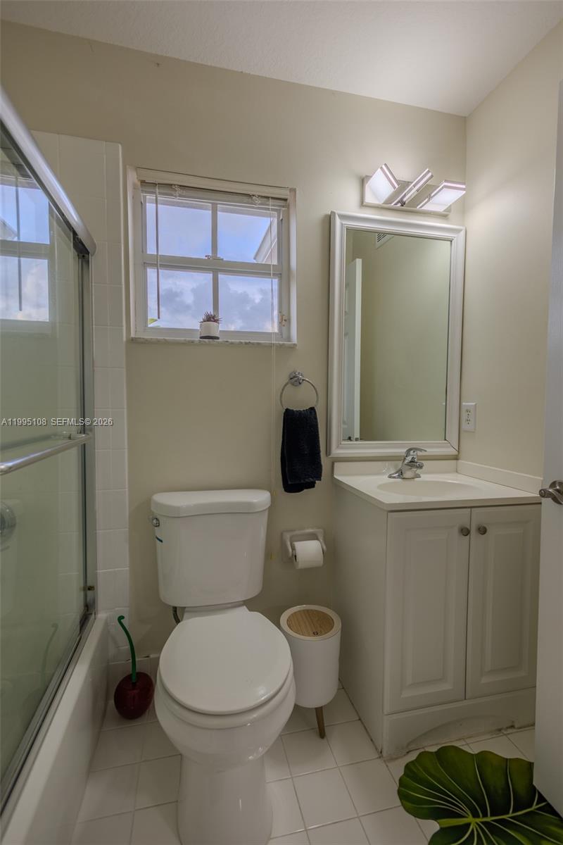 PEMBROKE ISLES 1 - Residential