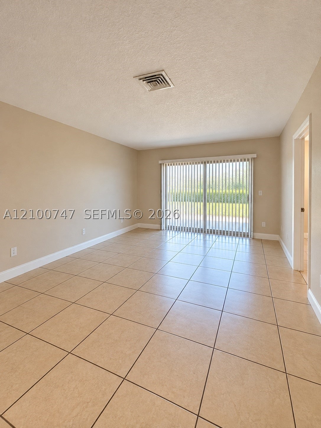 2832 Fillmore St 21