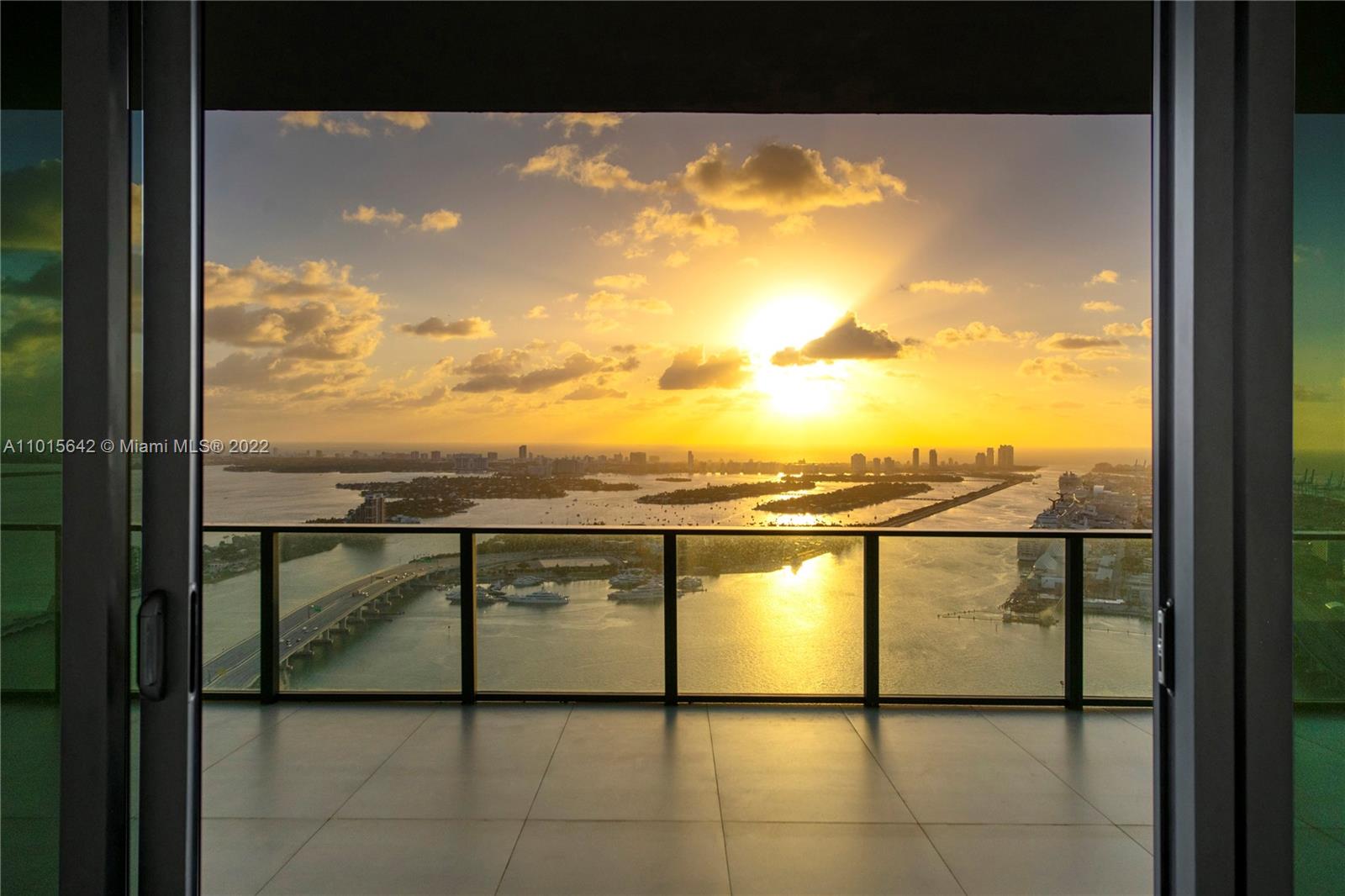 ONE THOUSAND MUSEUM CONDO - Residential