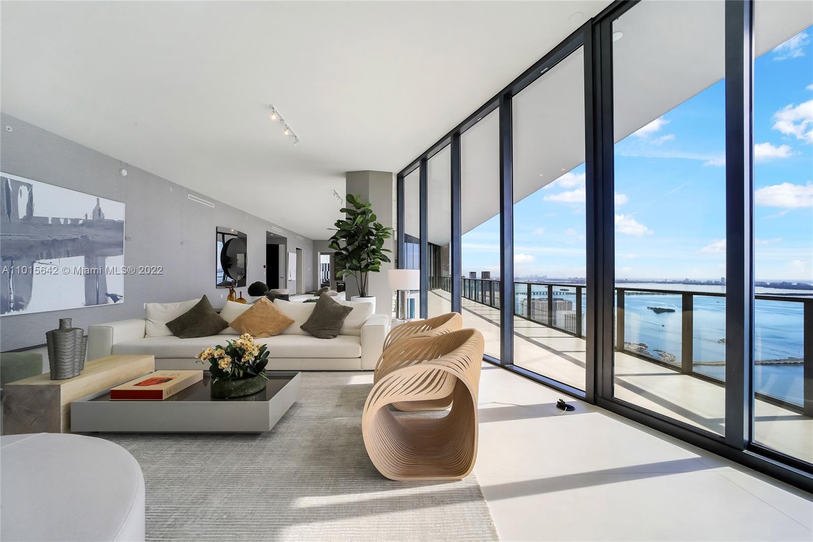 ONE THOUSAND MUSEUM CONDO - Residential