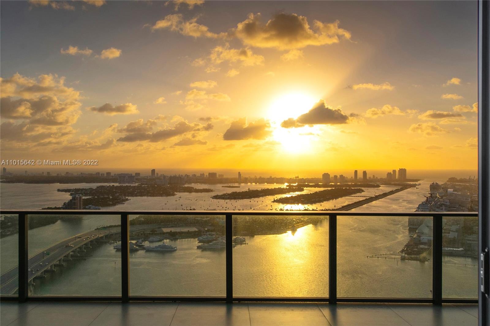 ONE THOUSAND MUSEUM CONDO - Residential