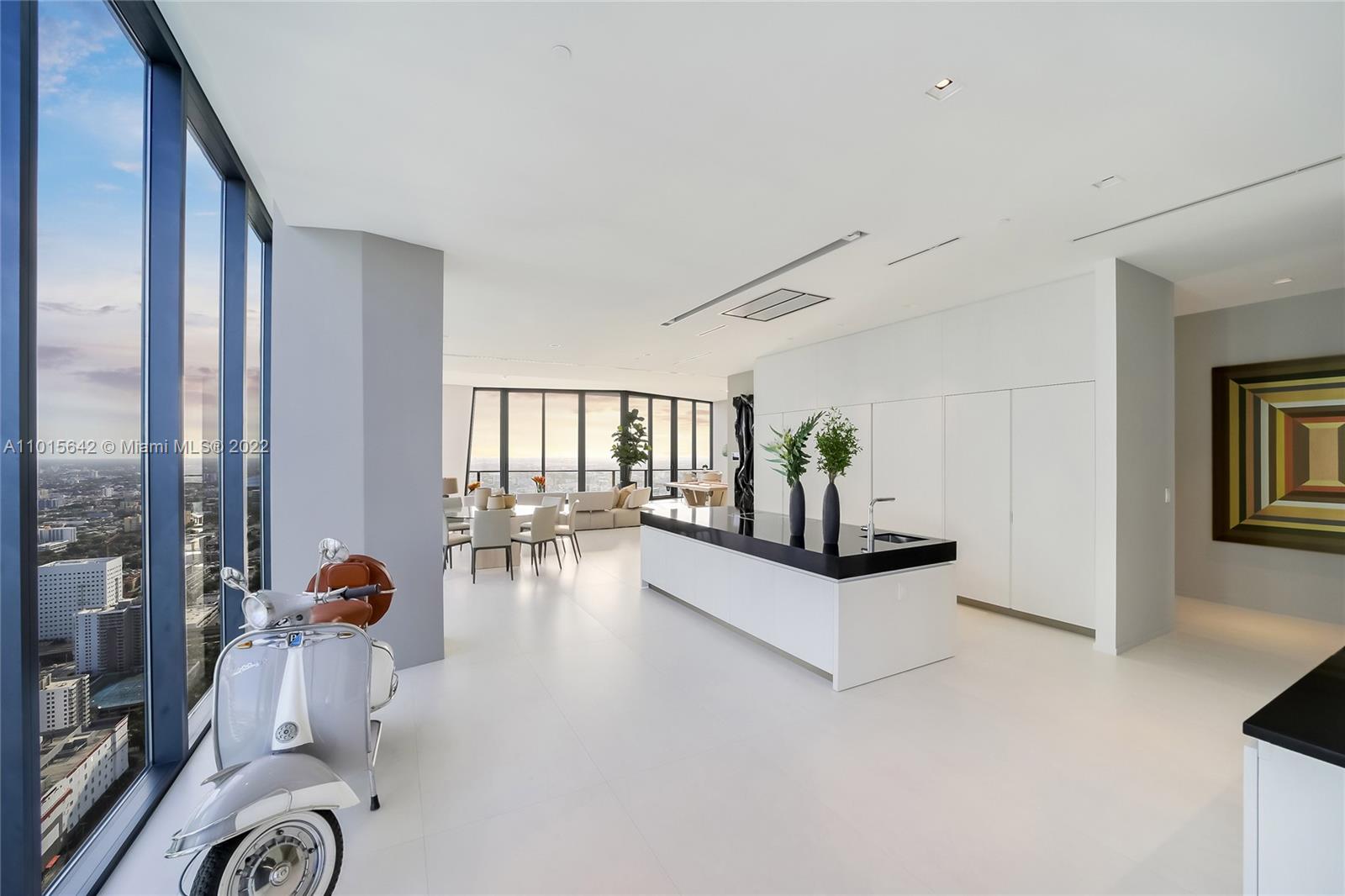 ONE THOUSAND MUSEUM CONDO - Residential