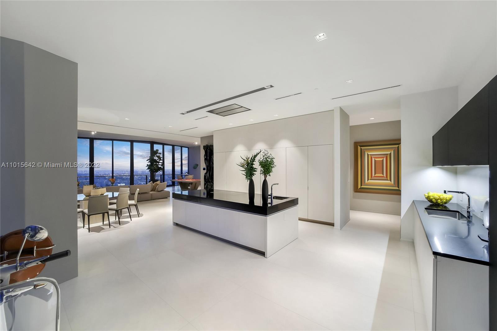 ONE THOUSAND MUSEUM CONDO - Residential