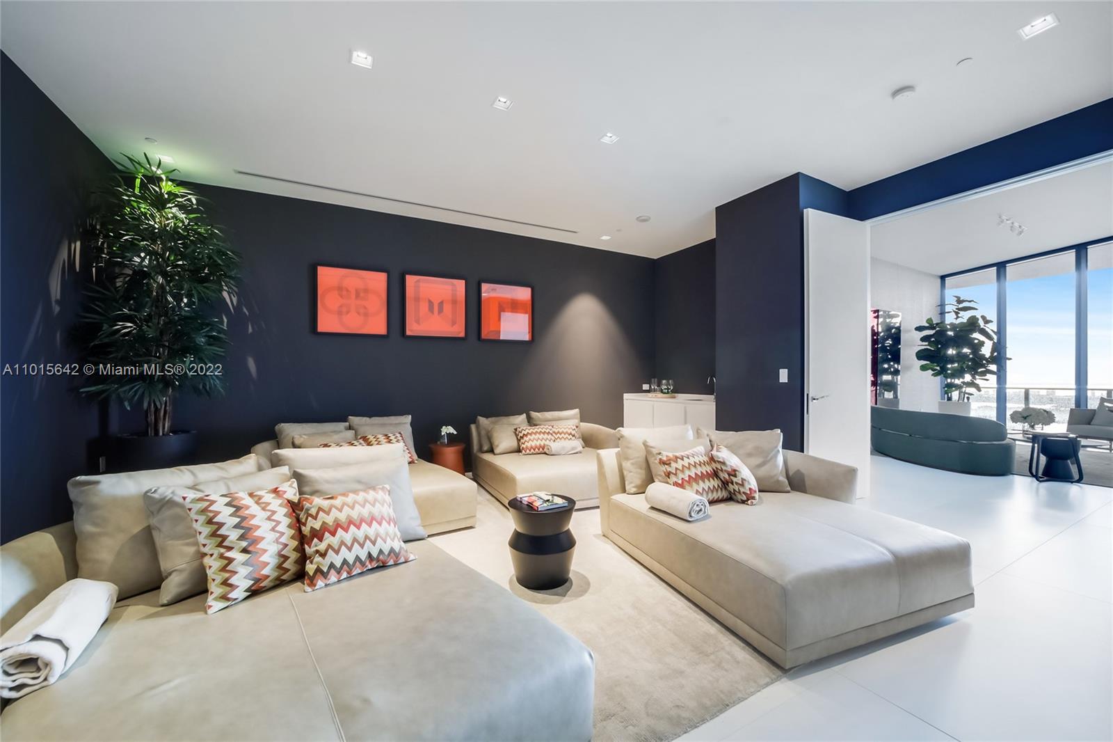 ONE THOUSAND MUSEUM CONDO - Residential