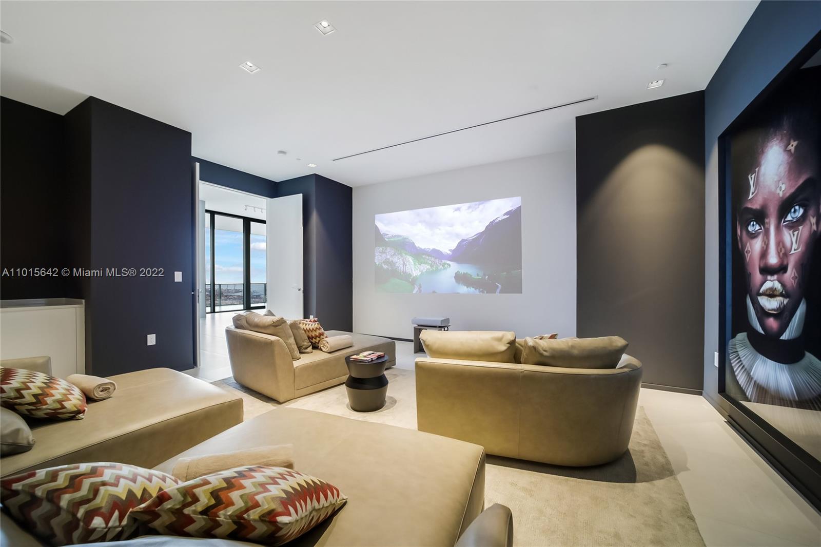 ONE THOUSAND MUSEUM CONDO - Residential