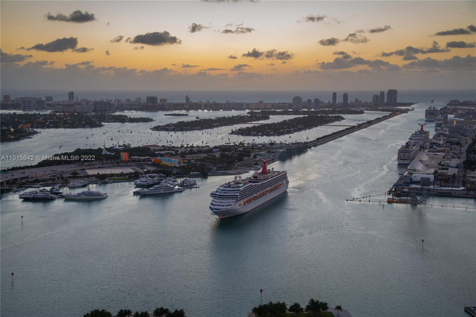 ONE THOUSAND MUSEUM CONDO - Residential