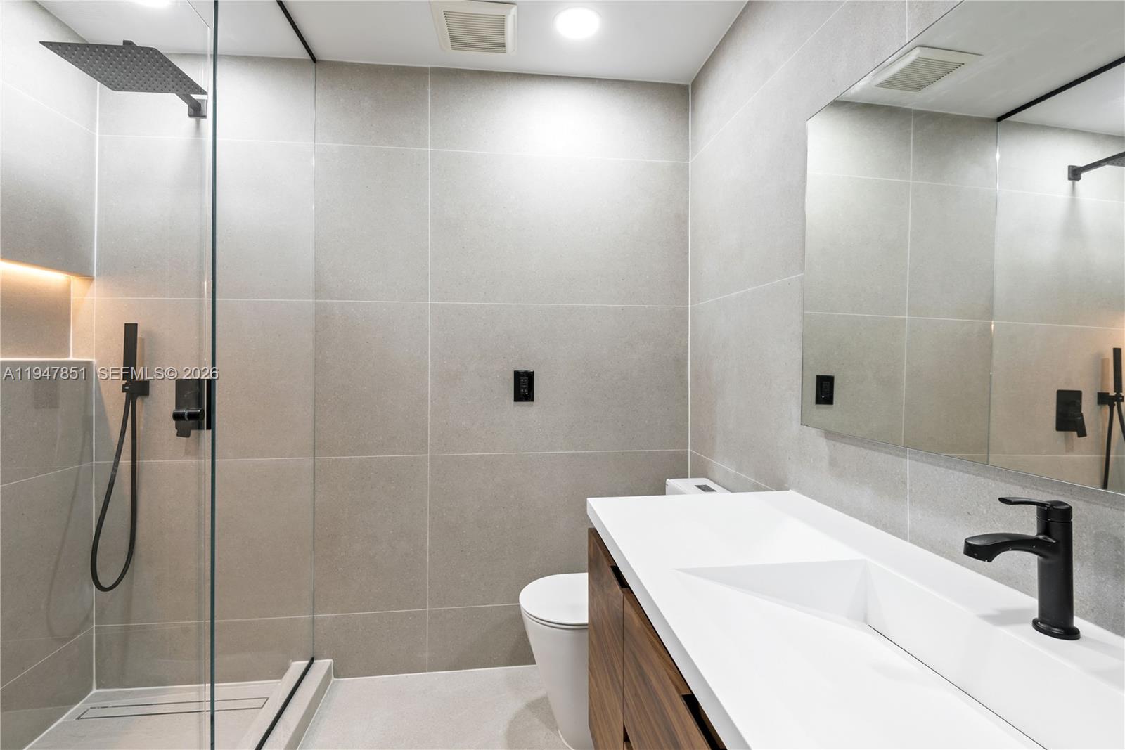 PINEWOOD ESTS 3RD ADDN - Residential