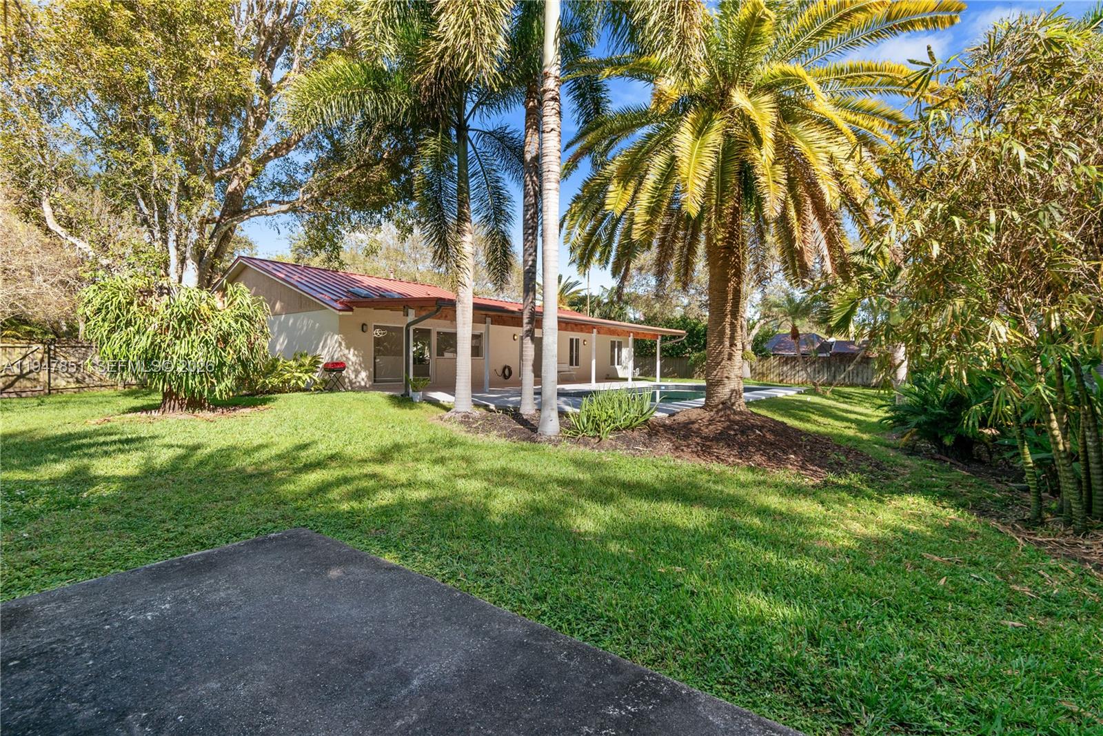 PINEWOOD ESTS 3RD ADDN - Residential