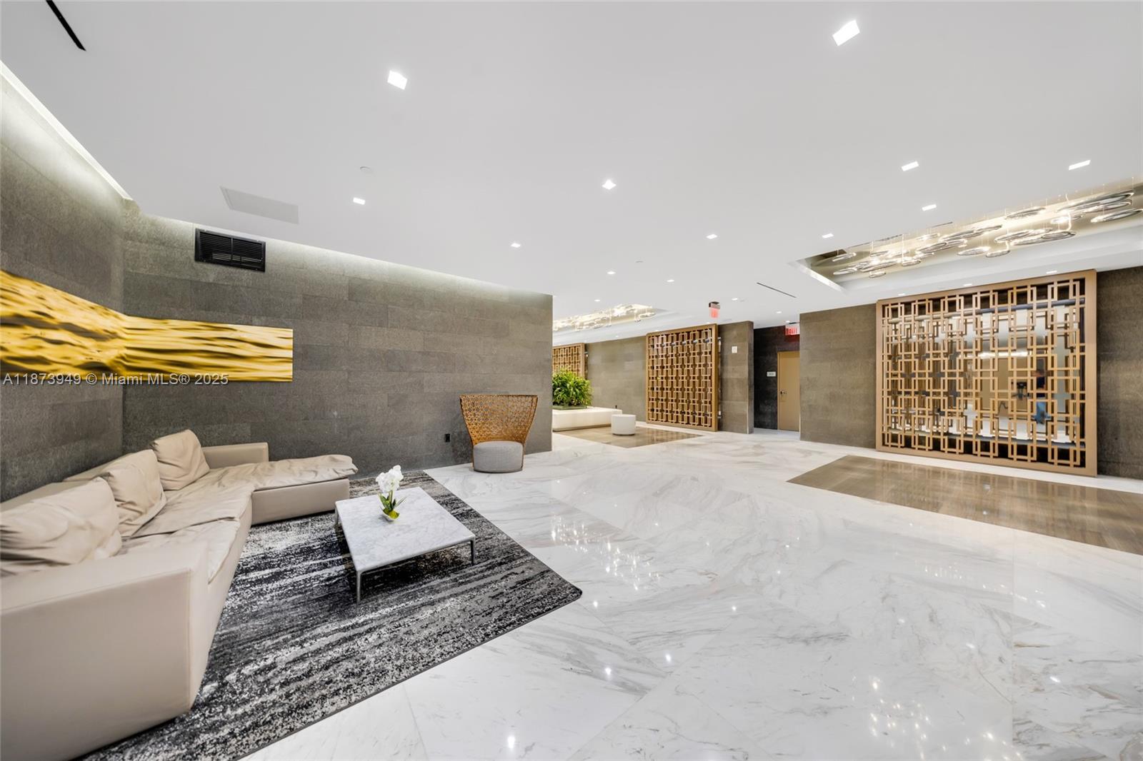 400 SUNNY ISLES CONDO WES - Residential