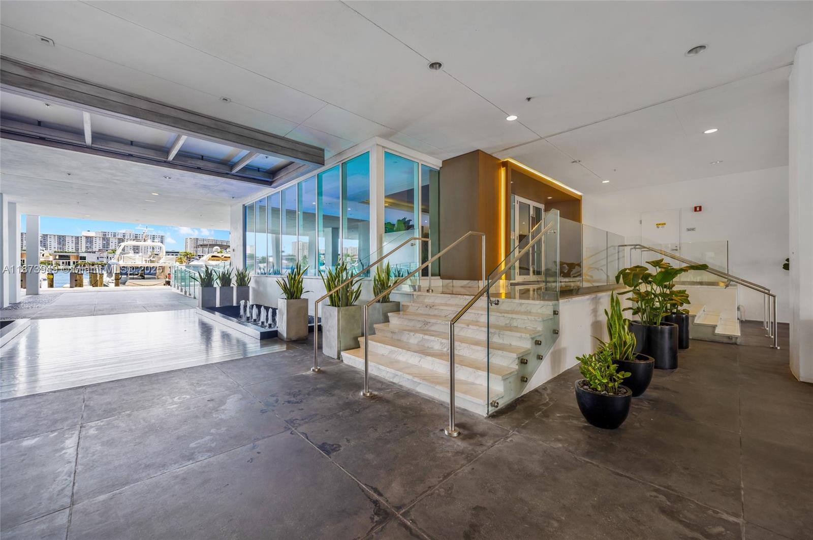 400 SUNNY ISLES CONDO WES - Residential