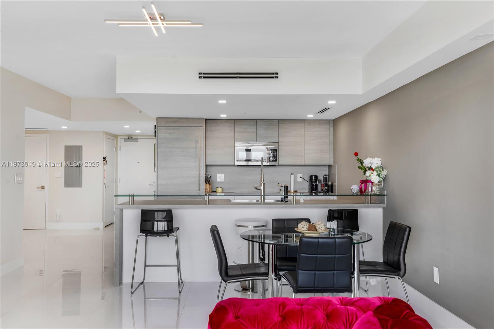 400 SUNNY ISLES CONDO WES - Residential