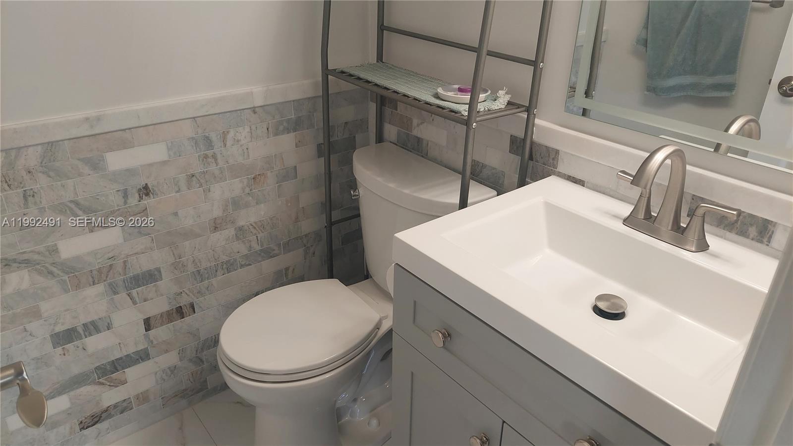 CROMWELL WEST CONDO - Residential