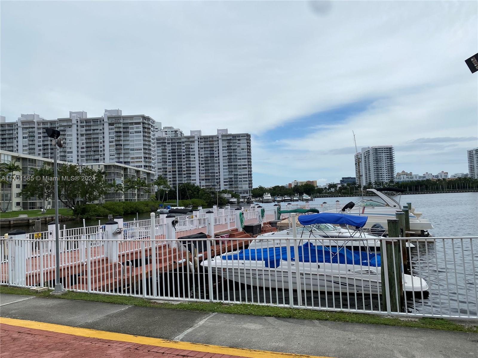 Rental Property at 2905 Point East Dr L103, Aventura, Miami-Dade County, Florida - Bedrooms: 1 
Bathrooms: 2  - $1,600 MO.