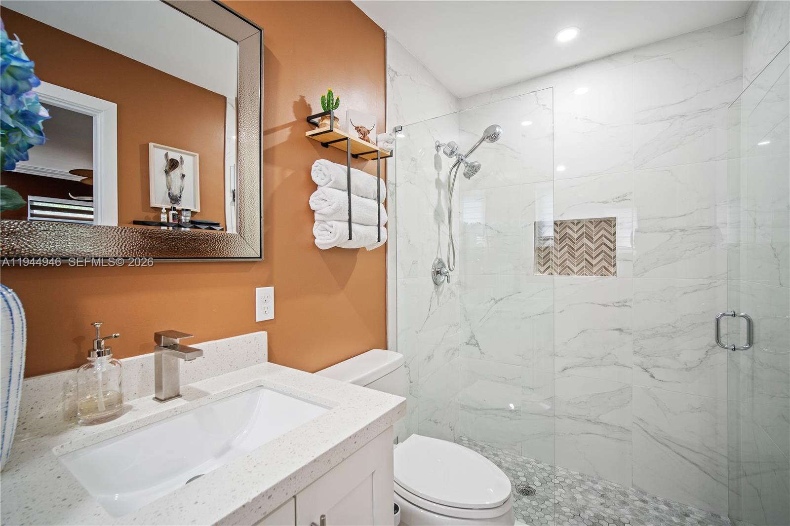 DELRAY VILLAS 5 - Residential