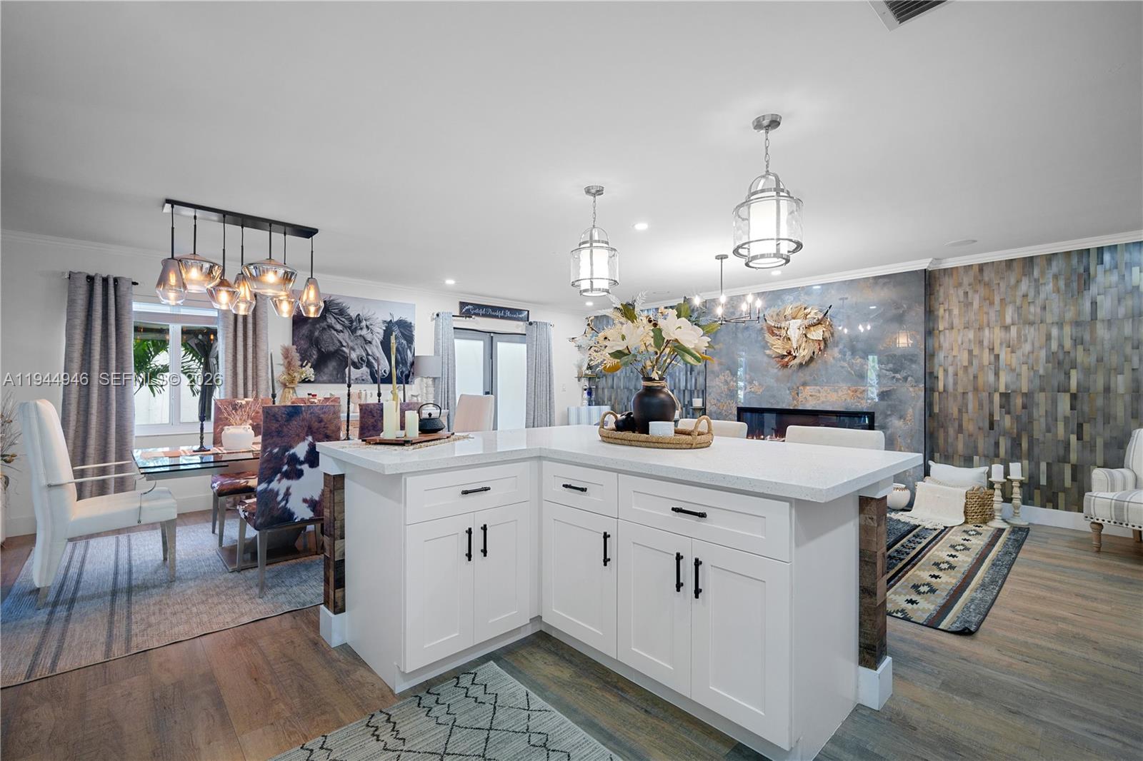 DELRAY VILLAS 5 - Residential