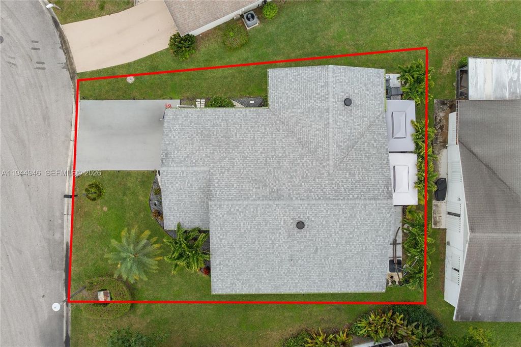 Photo of 13796 Kaiser Trl, Delray Beach, FL 33484 (MLS # A11944946)