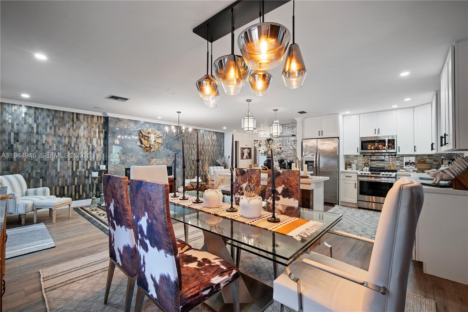 DELRAY VILLAS 5 - Residential