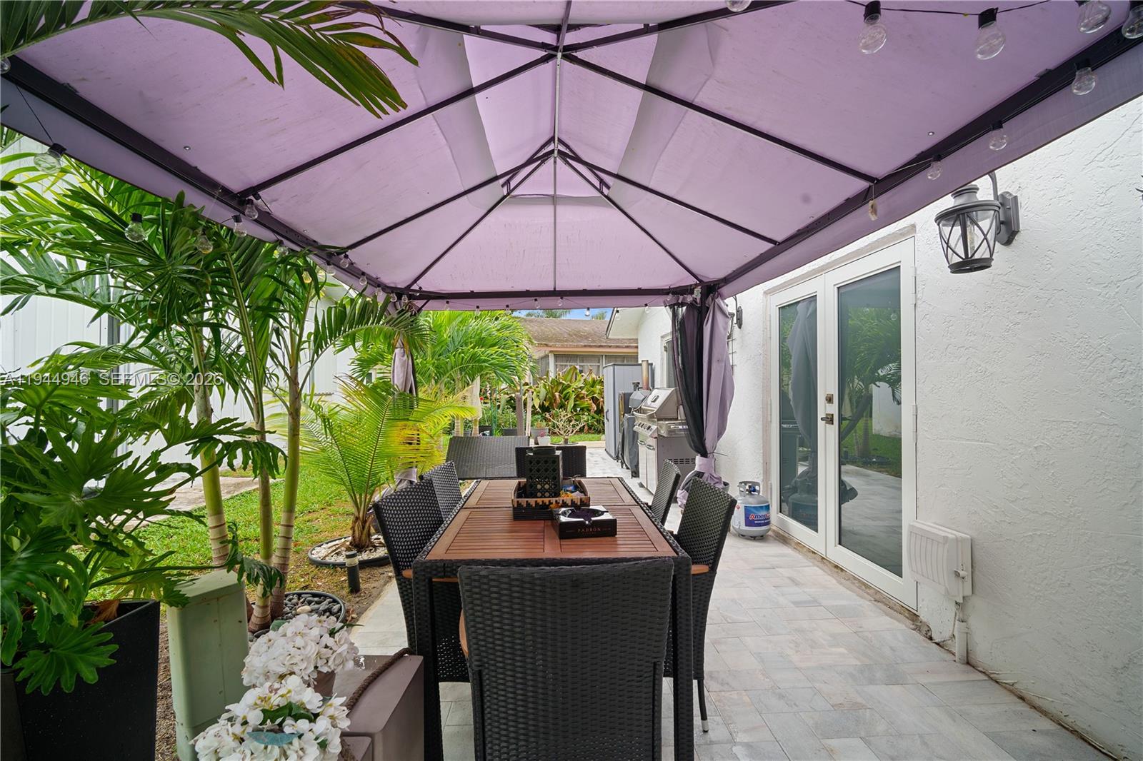 DELRAY VILLAS 5 - Residential