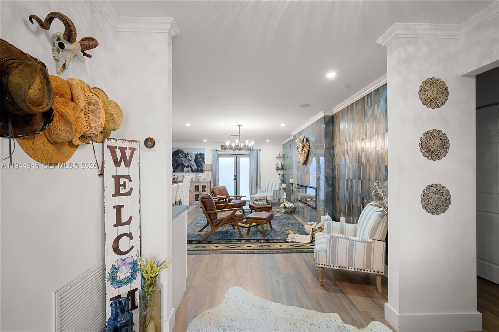 DELRAY VILLAS 5 - Residential