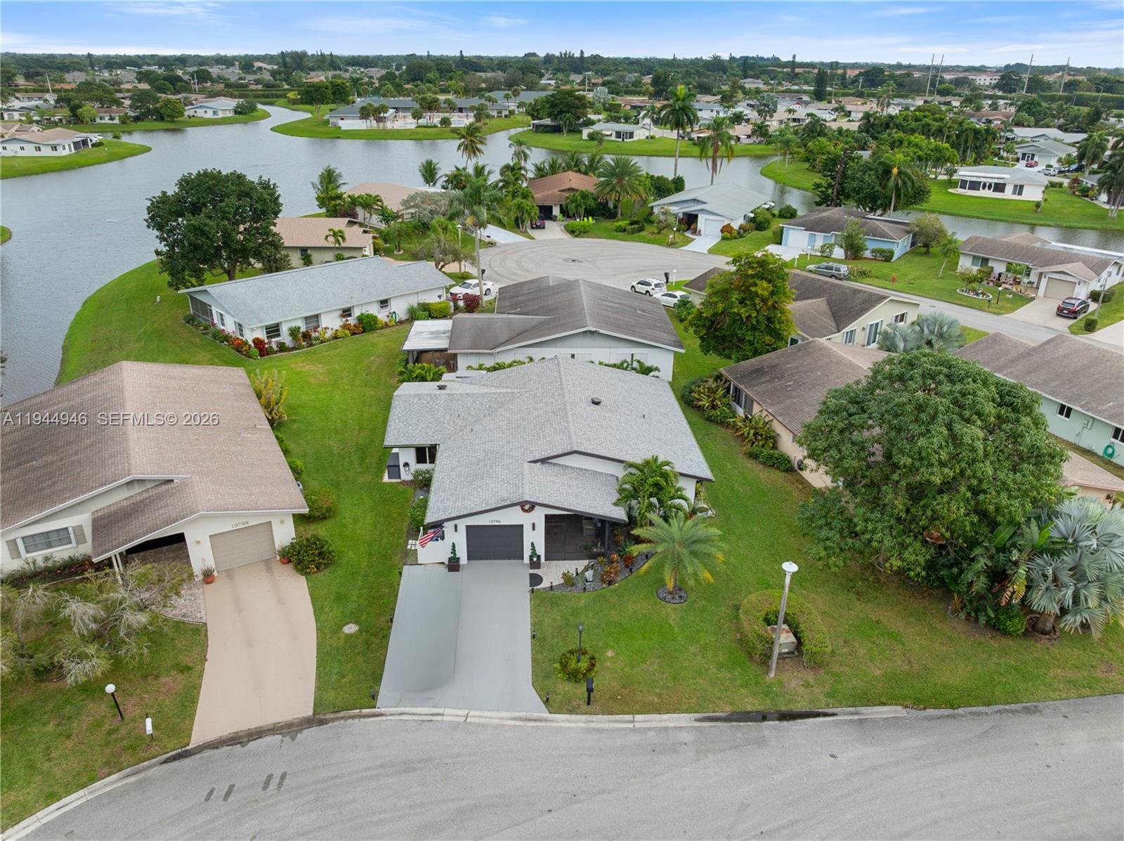 DELRAY VILLAS 5 - Residential