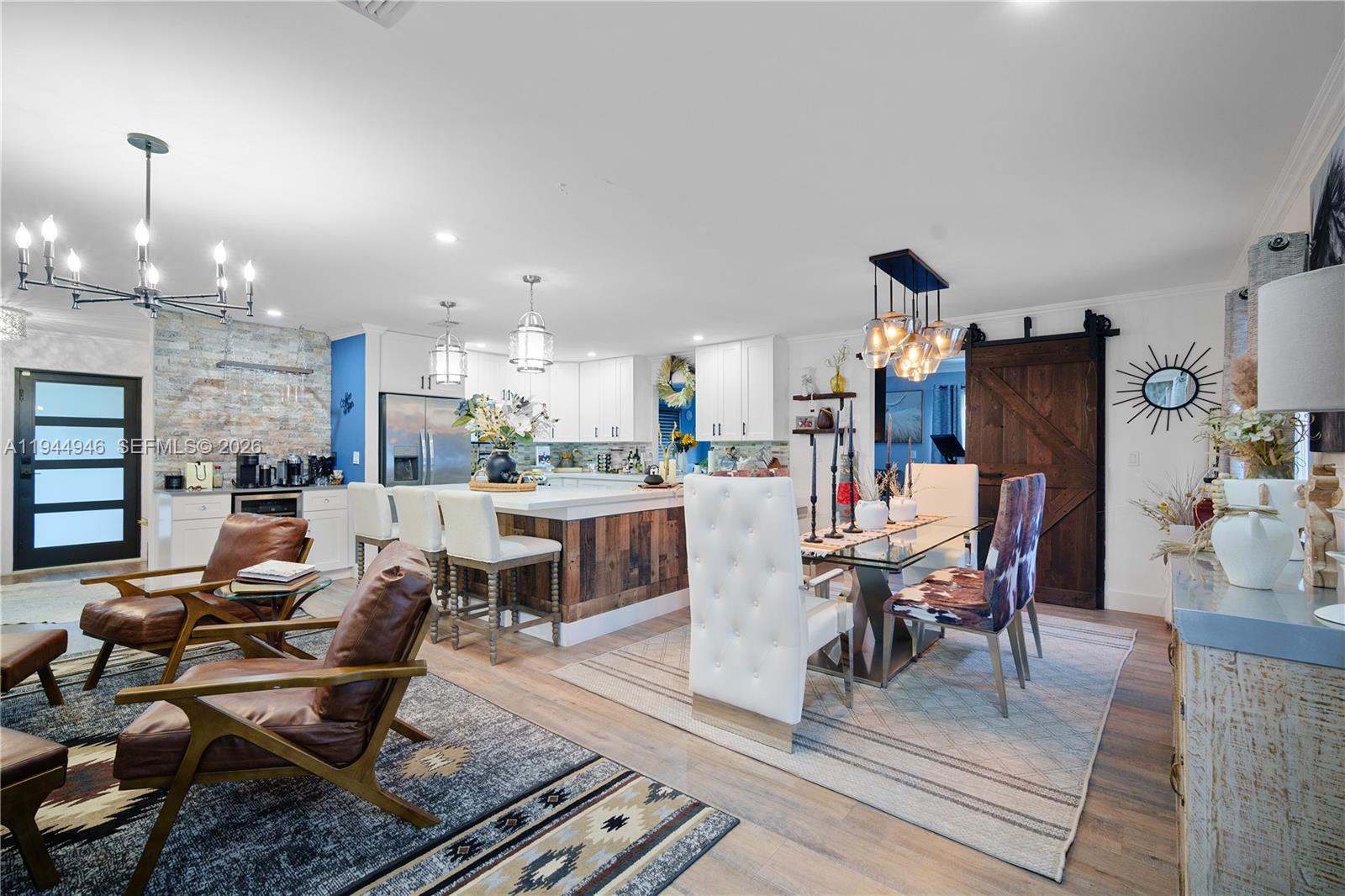 DELRAY VILLAS 5 - Residential