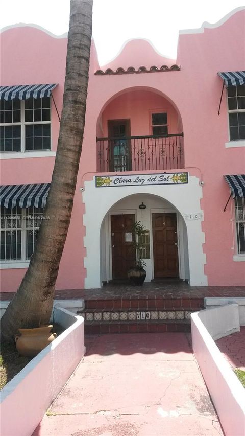 710 PENNSYLVANIA AV 4 Miami Beach FL 33139