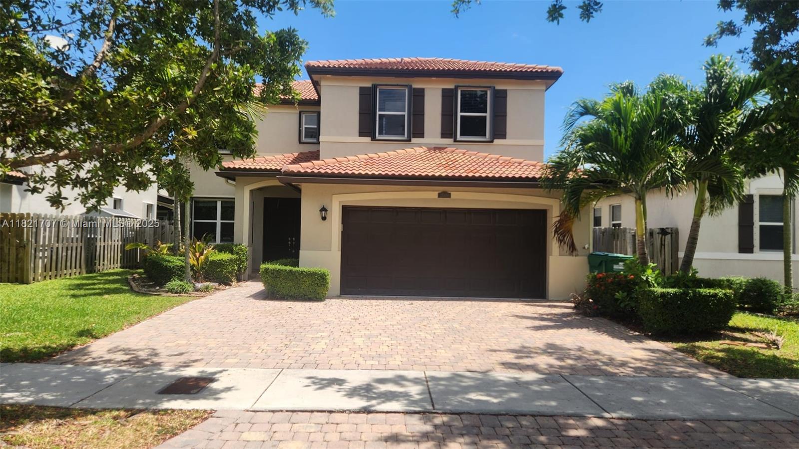 Rental Property at 25309 Sw 118th Ct 25309, Homestead, Miami-Dade County, Florida - Bedrooms: 4 
Bathrooms: 4  - $4,899 MO.