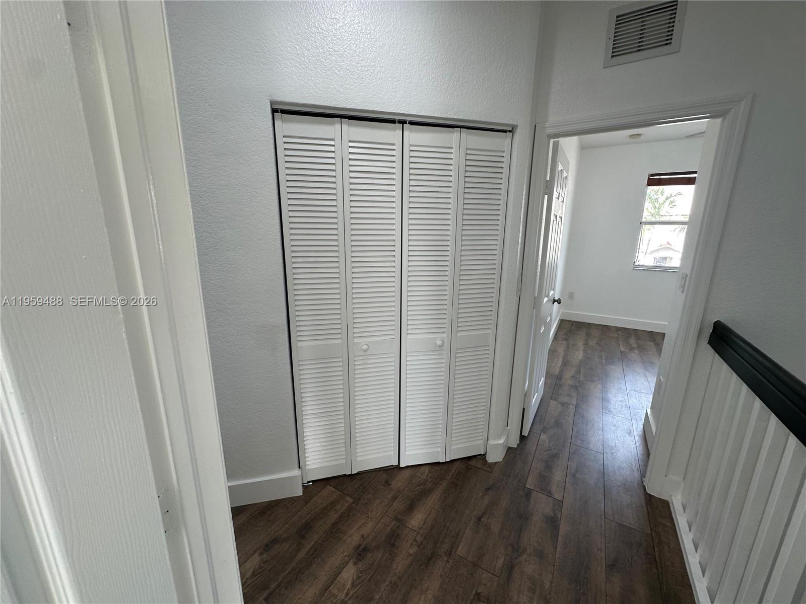 FLORIDIAN ISLES SOUTH - Residential