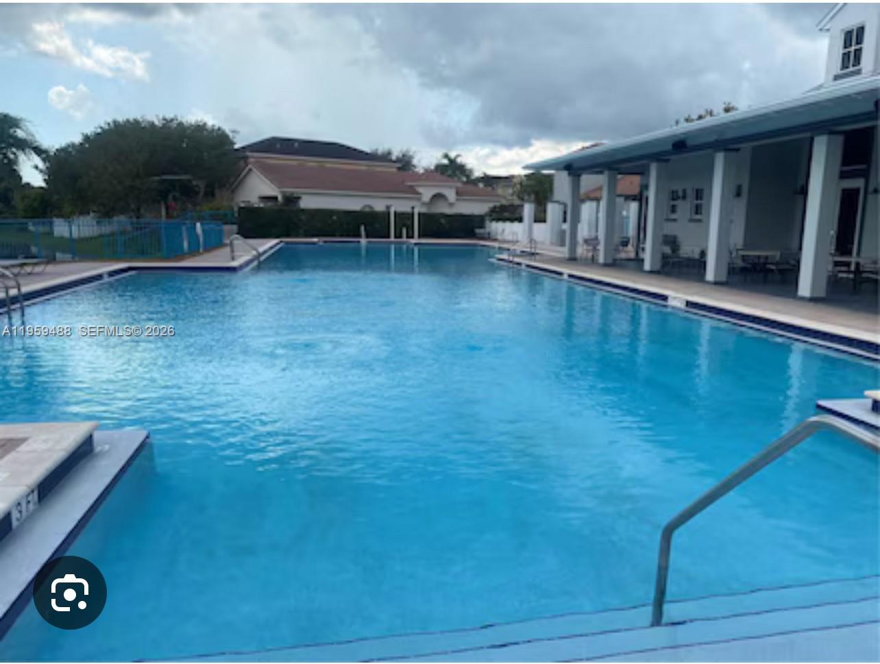 FLORIDIAN ISLES SOUTH - Residential