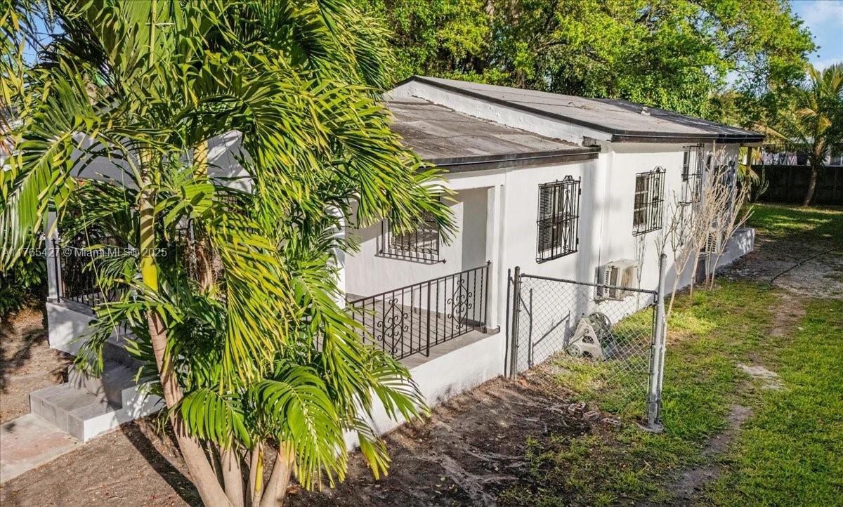 MELROSE HEIGHTS 3RD ADDN - Residential