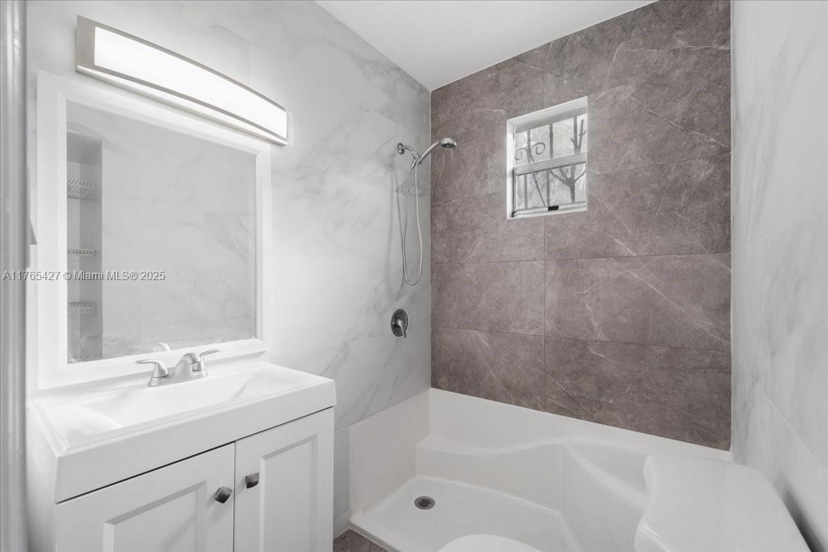 MELROSE HEIGHTS 3RD ADDN - Residential