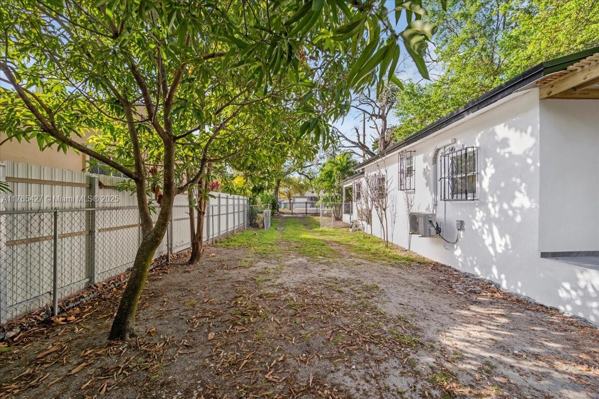 MELROSE HEIGHTS 3RD ADDN - Residential