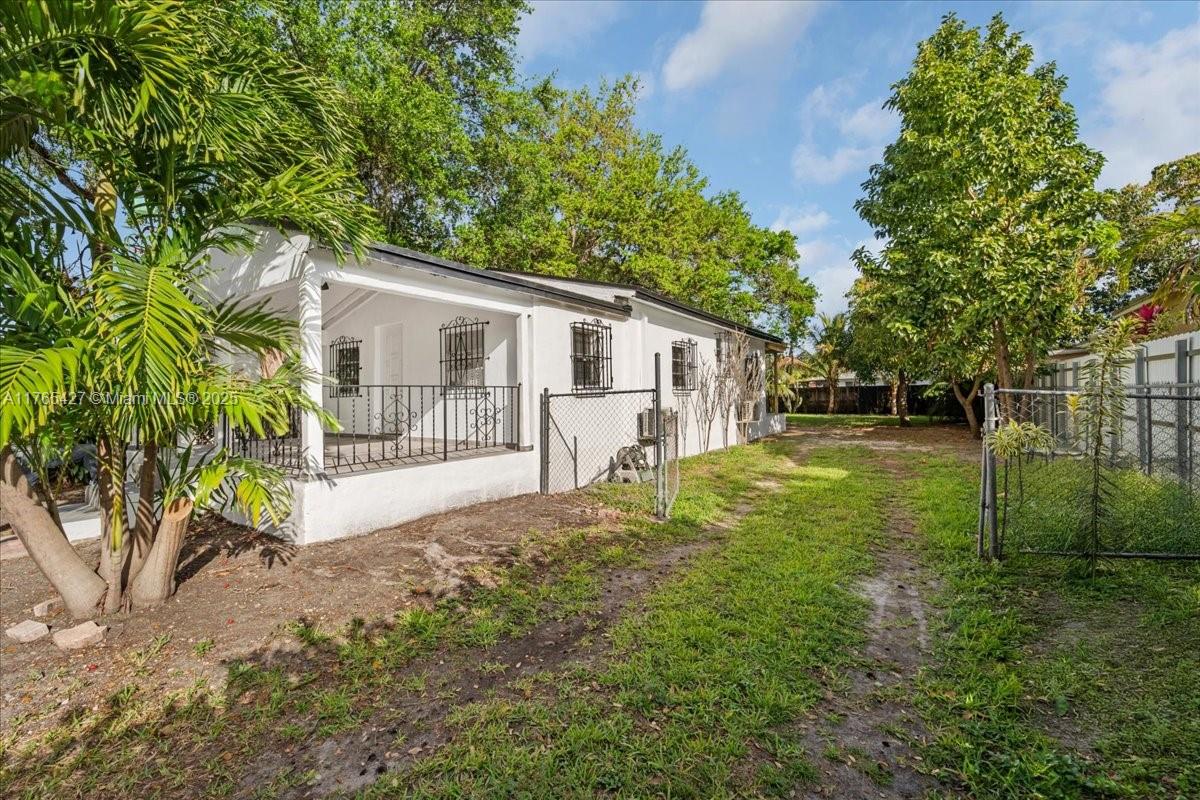 MELROSE HEIGHTS 3RD ADDN - Residential