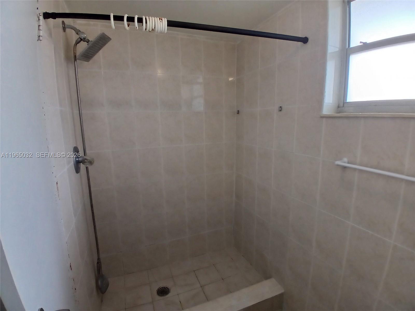 EL CONQUISTADOR NORTH CON - Residential