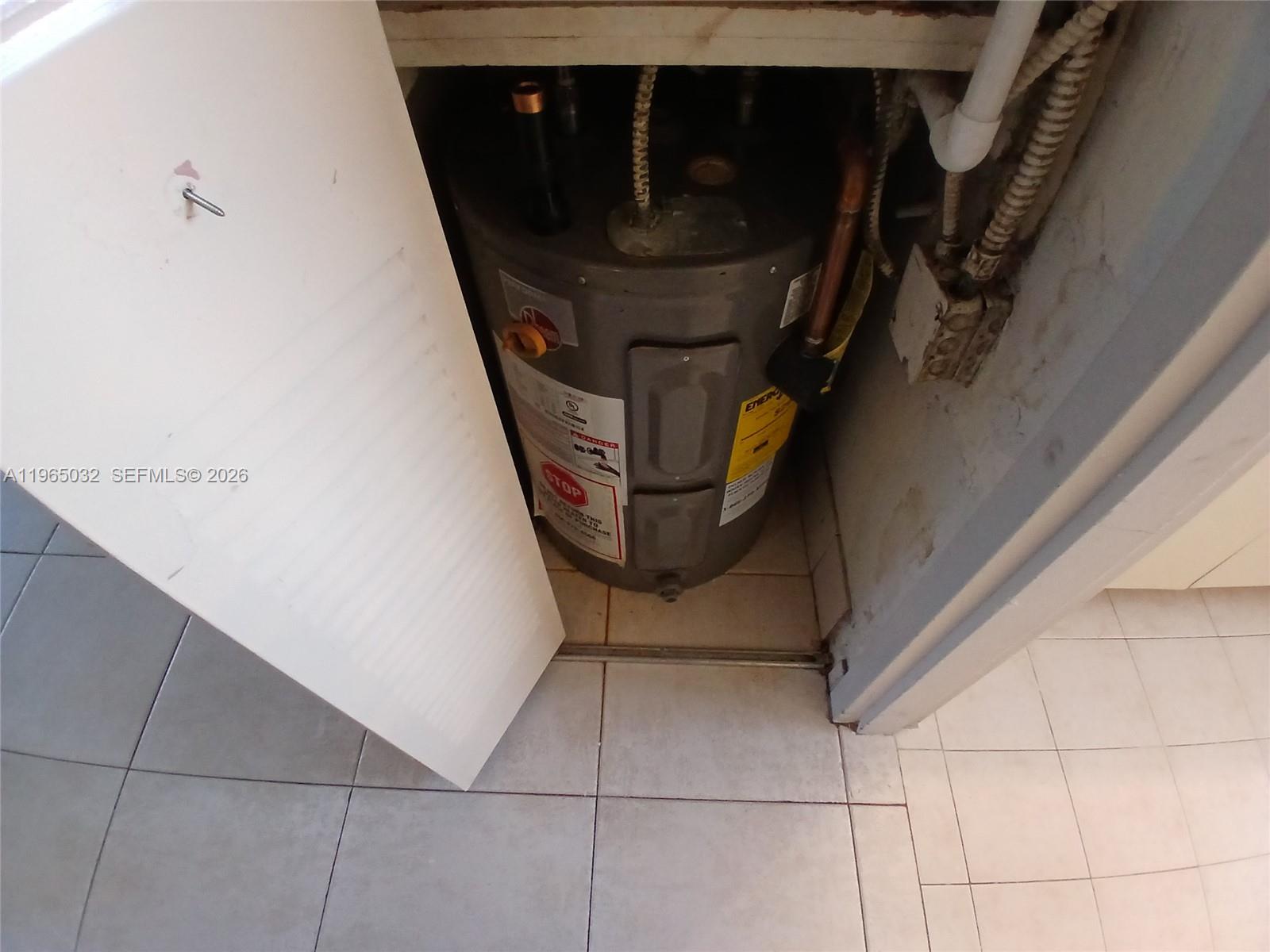 EL CONQUISTADOR NORTH CON - Residential