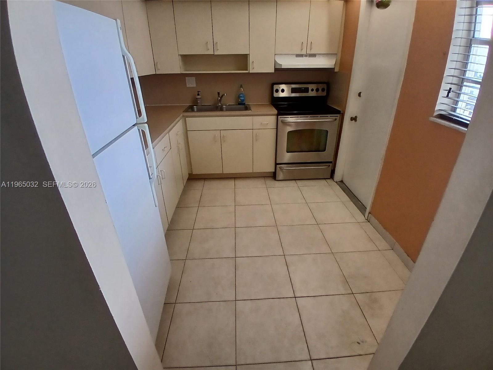 EL CONQUISTADOR NORTH CON - Residential