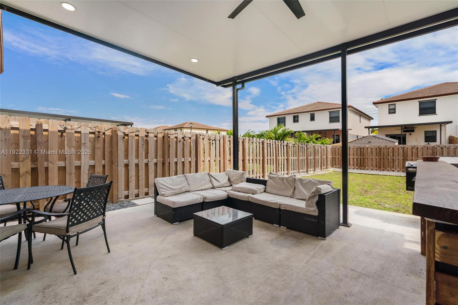 S ALLAPATTAH GDNS - Residential