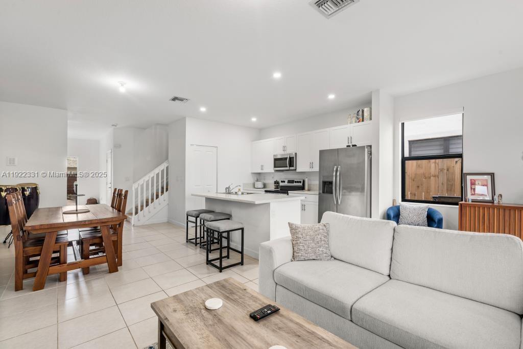 S ALLAPATTAH GDNS - Residential