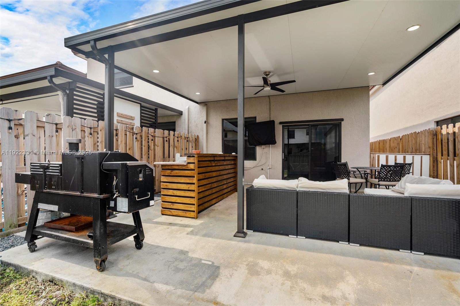 S ALLAPATTAH GDNS - Residential