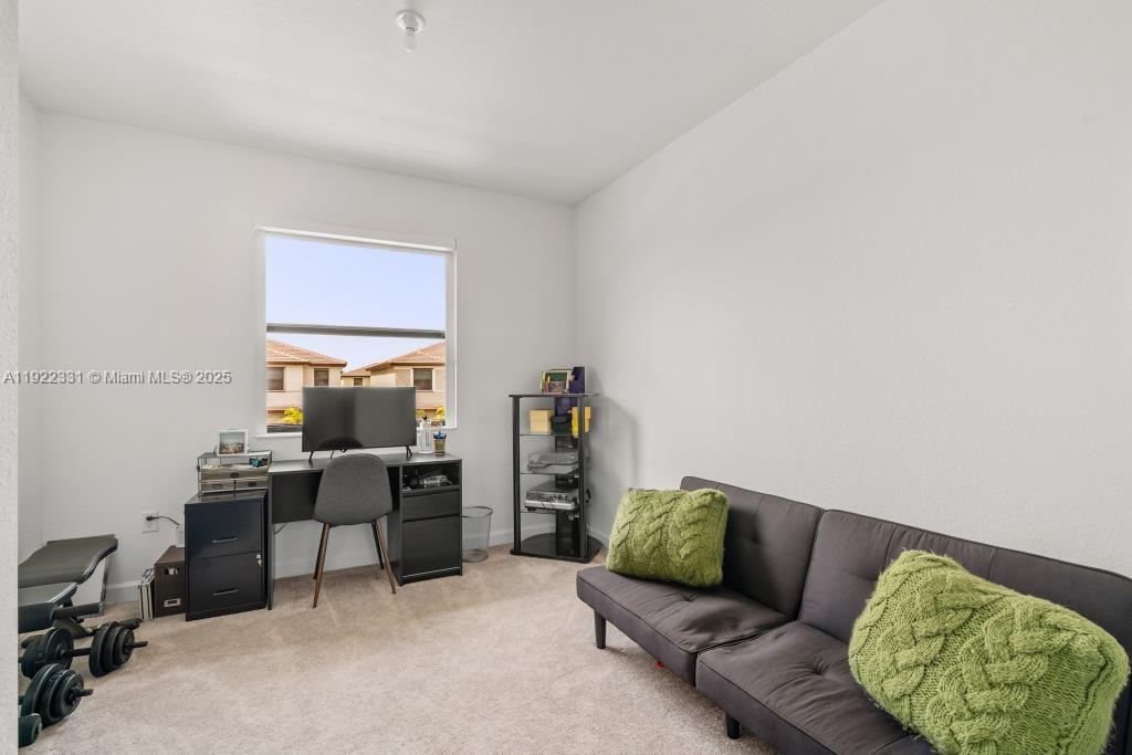 S ALLAPATTAH GDNS - Residential