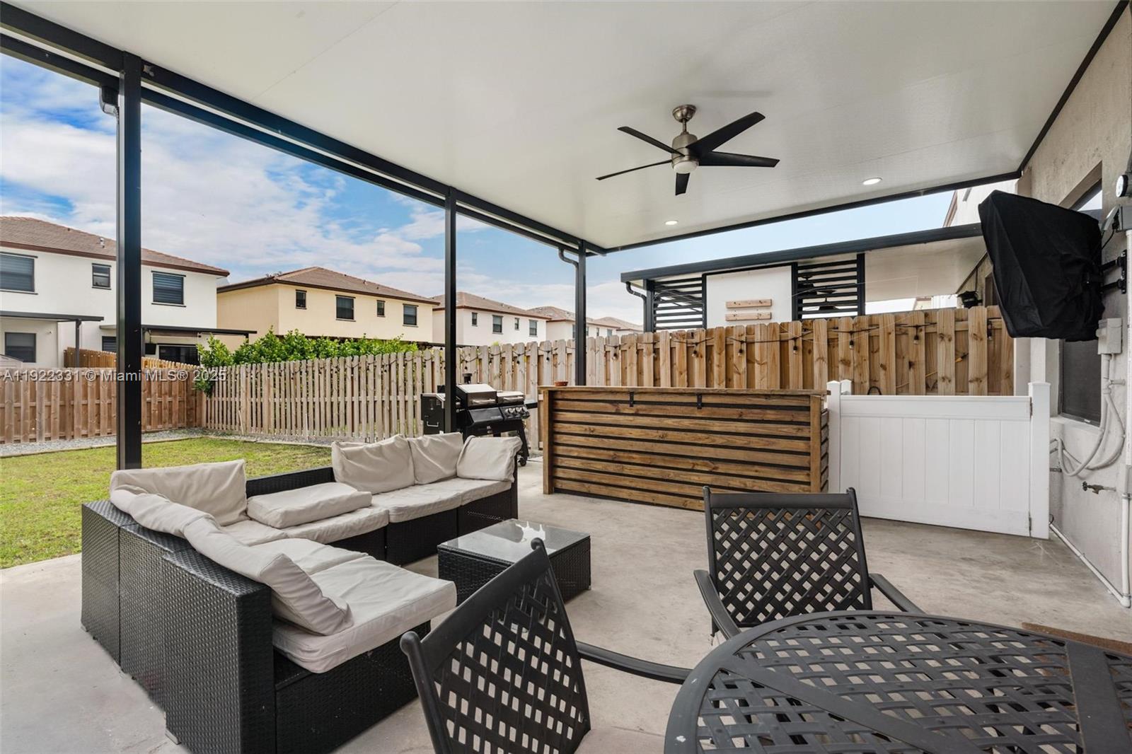 S ALLAPATTAH GDNS - Residential