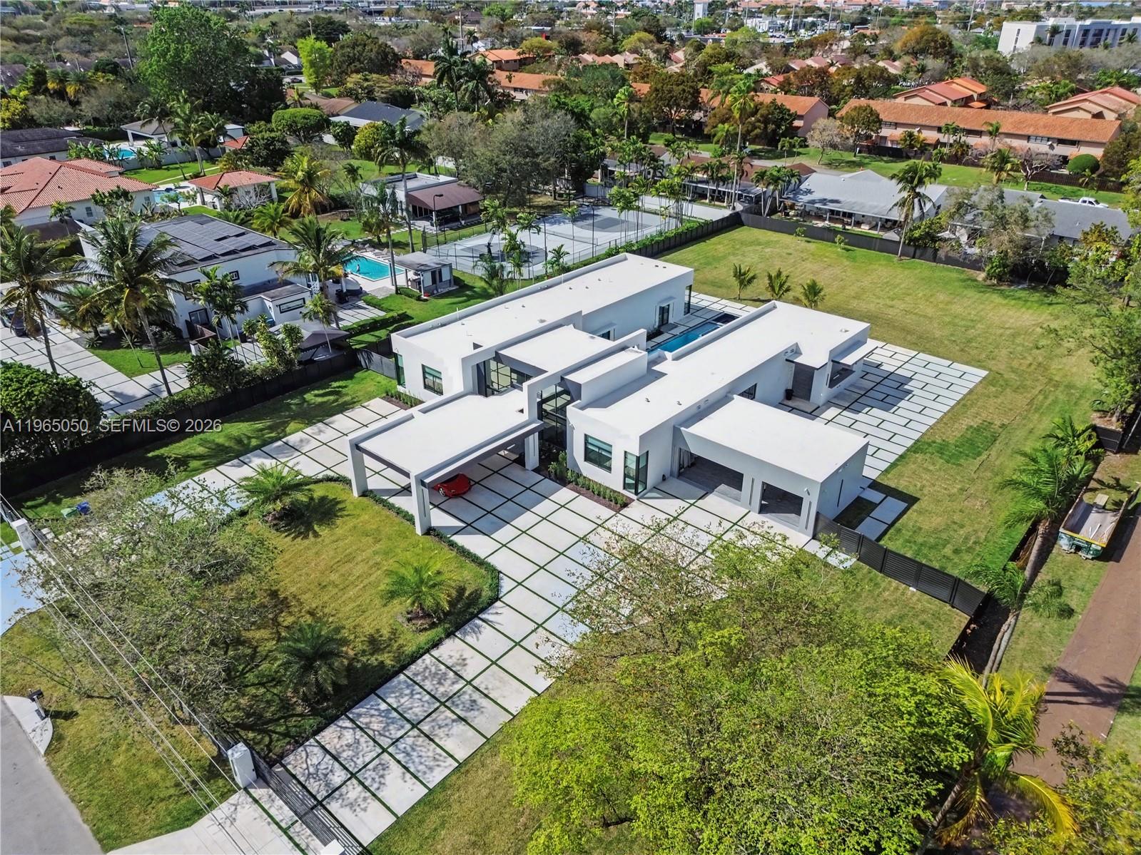 SO MIAMI GDN HEIGHTS - Residential