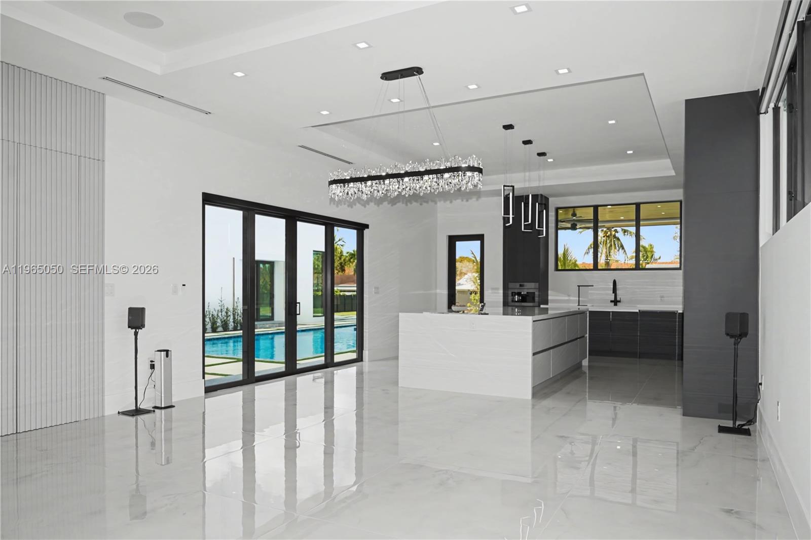 SO MIAMI GDN HEIGHTS - Residential