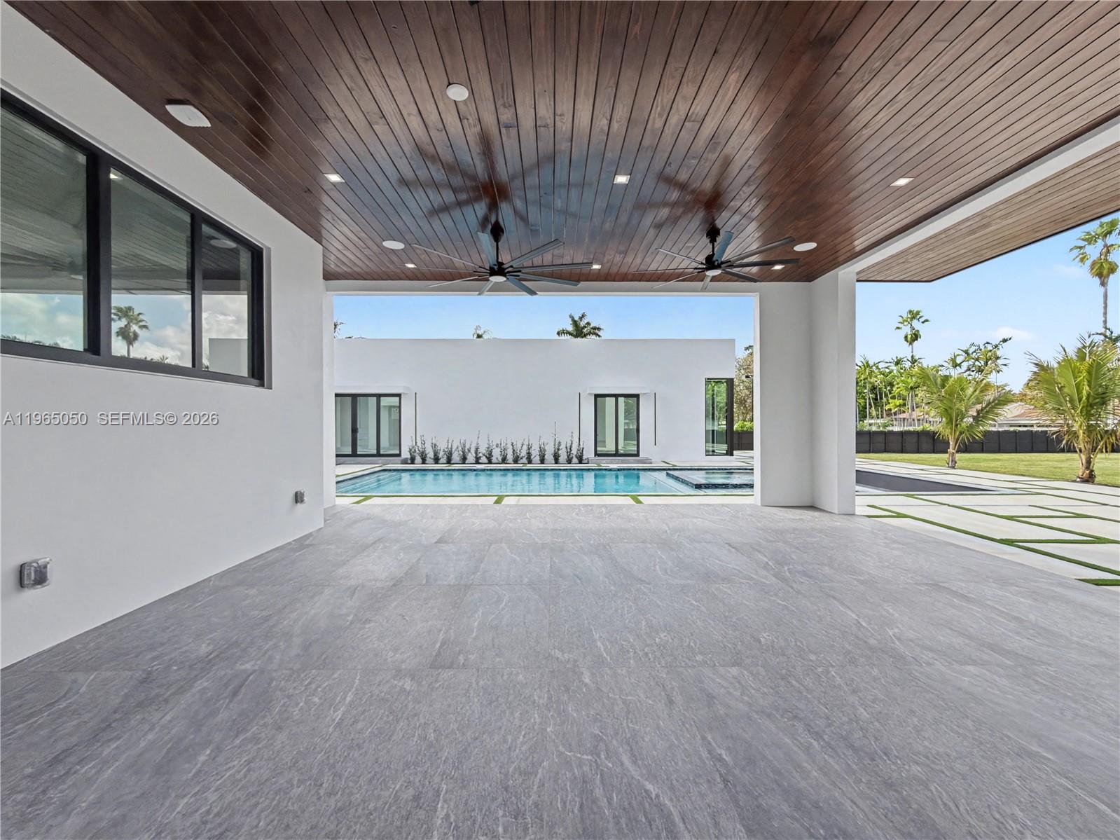 SO MIAMI GDN HEIGHTS - Residential