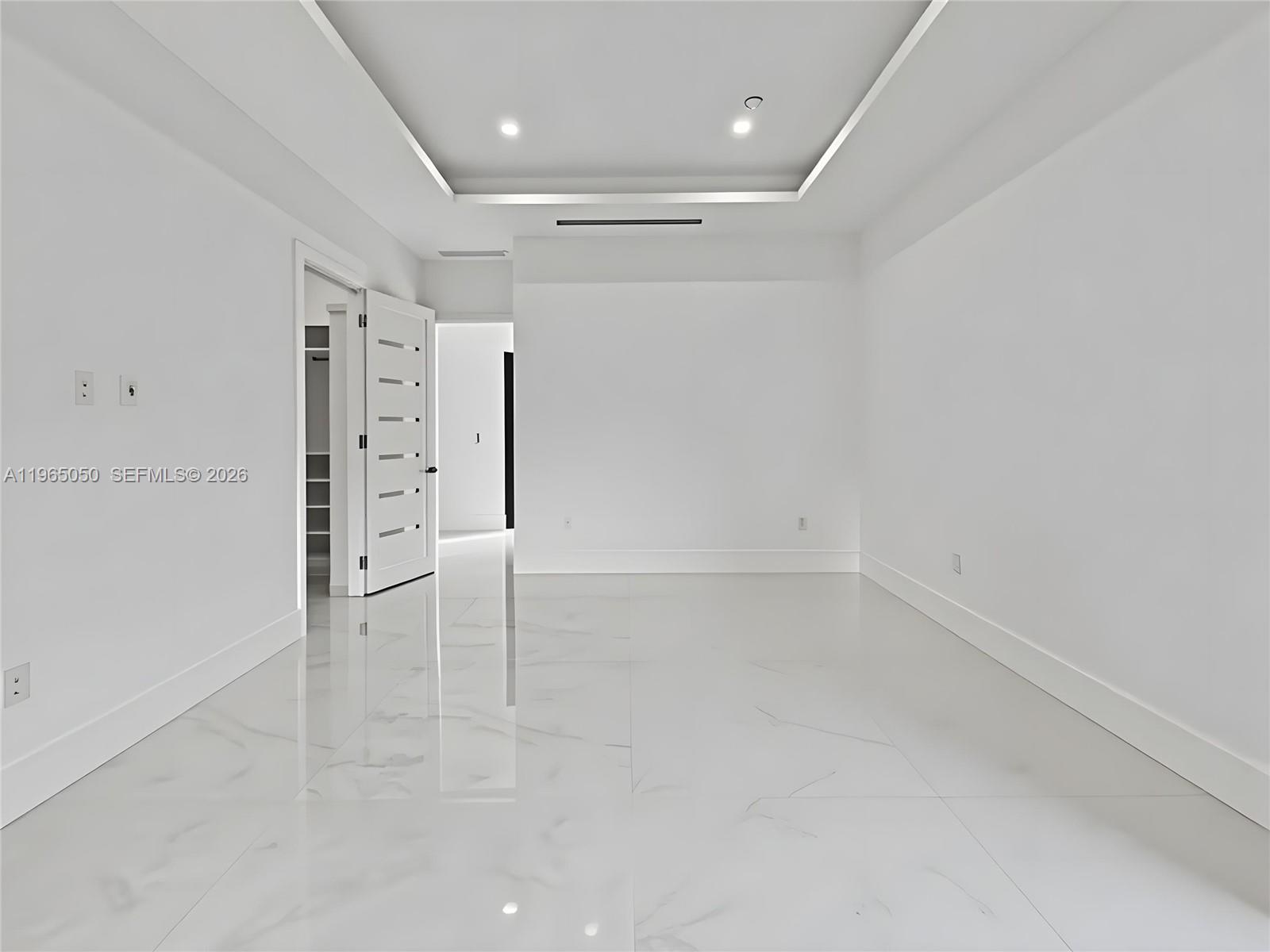 SO MIAMI GDN HEIGHTS - Residential