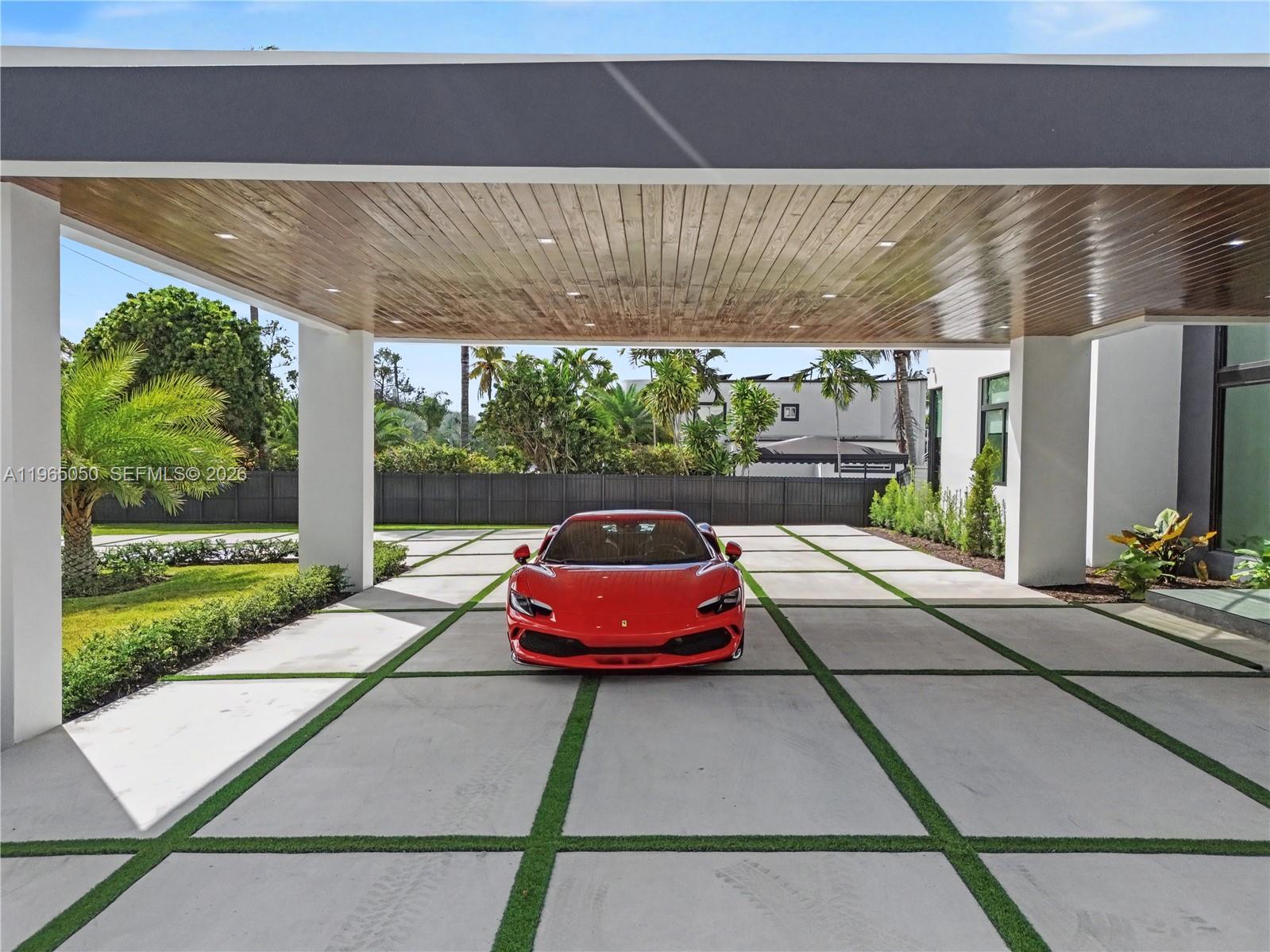 SO MIAMI GDN HEIGHTS - Residential